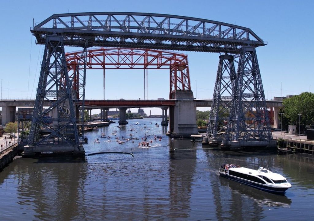 Navegación en el Riachuelo Navegación en el Riachuelo