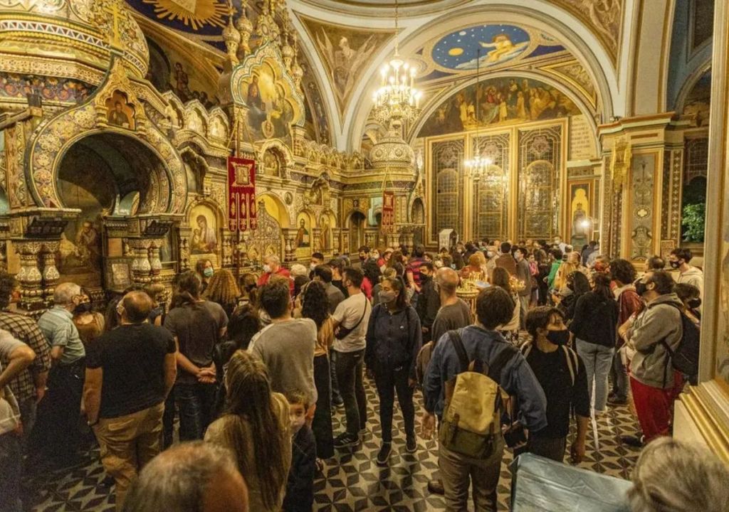 La Noche de los Templos