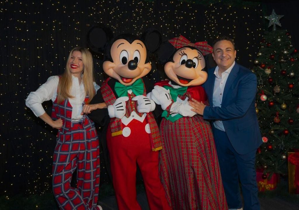 Disney celebra: una Navidad inolvidable Disney celebra: una Navidad inolvidable