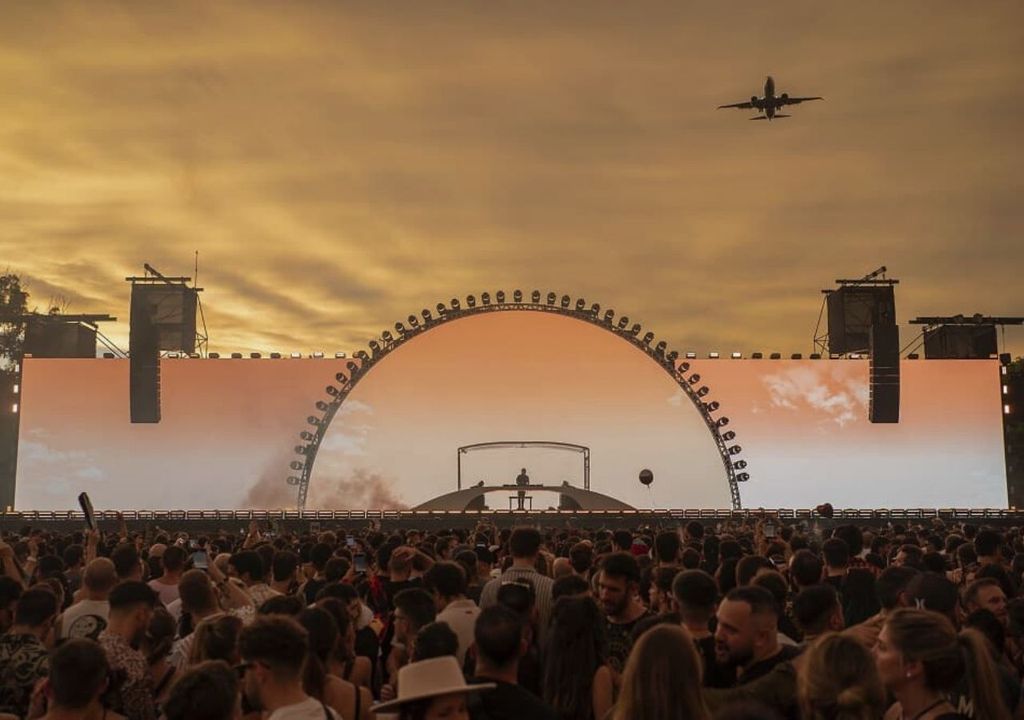 "Sunsetstrip", por Hernán Cattaneo. "Sunsetstrip", por Hernán Cattaneo.