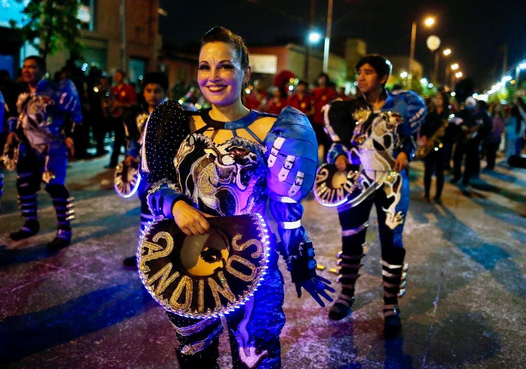 Carnaval Histórico San Antonio de Padua, uno de los panoramas para hacer en Santiago este fin de semana.