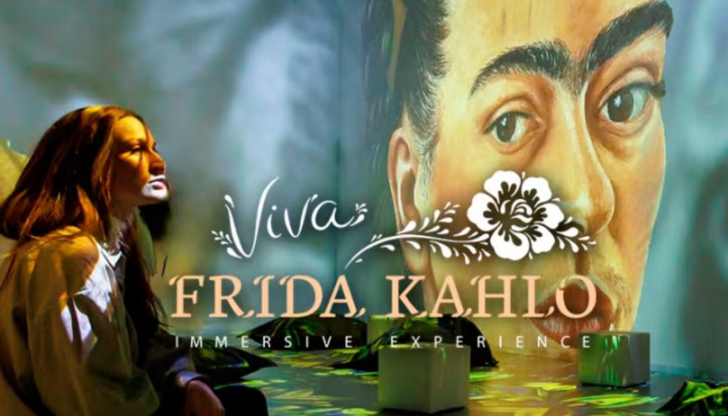 La muestra inmersiva Frida Kahlo está haciendo su debut en Latinoamérica en el Club de la Unión. Crédito: Fever.