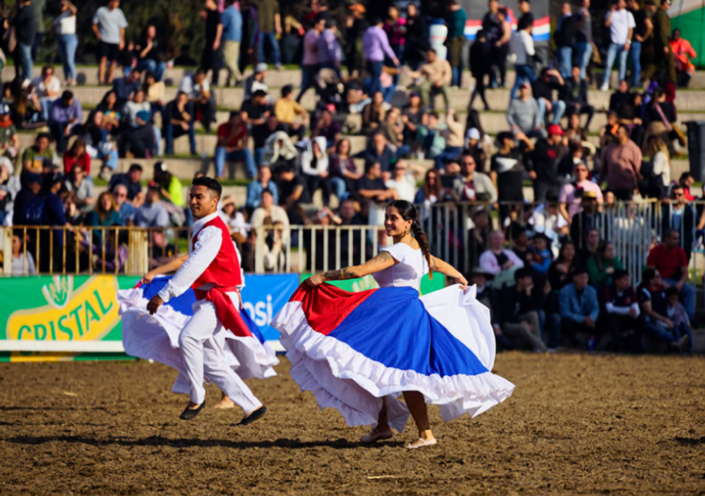 Semana de la Chilenidad en el Parque Padre Hurtado. Semana de la Chilenidad en el Parque Padre Hurtado.