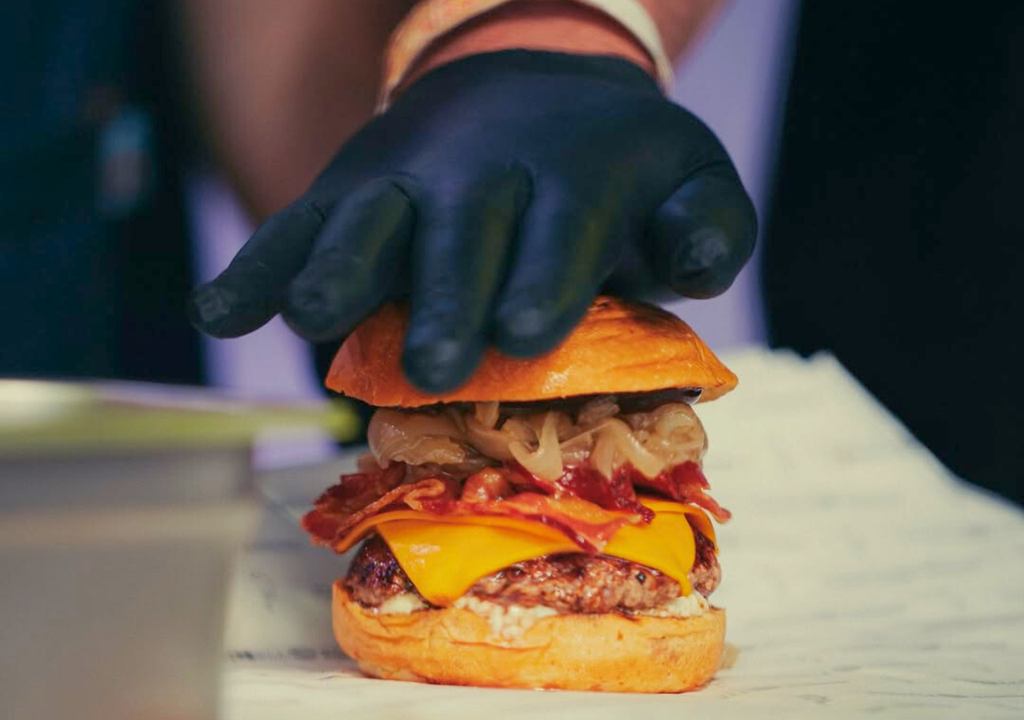 Los asistentes a la feria podrán disfrutar de los sánguches más ricos de Santiago. Crédito: @feriadelsanguche
