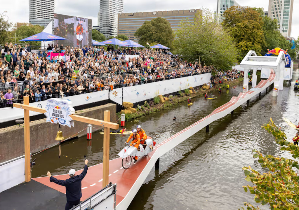 “Red Bull Al Agua Pato” promete una jornada llena de adrenalina, humor y creatividad. Crédito: redbull.com
