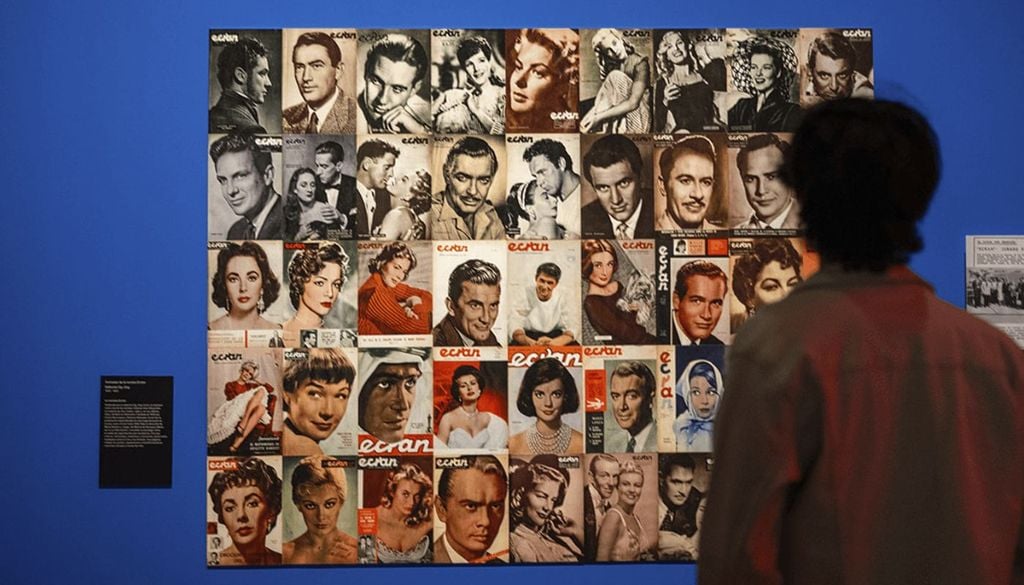 Cine en Chile Este fin de semana seguirá abierta la exposición inédita que recorre más de un siglo de historia del cine en el país en el Centro Cultural La Moneda. Crédito: CCLM