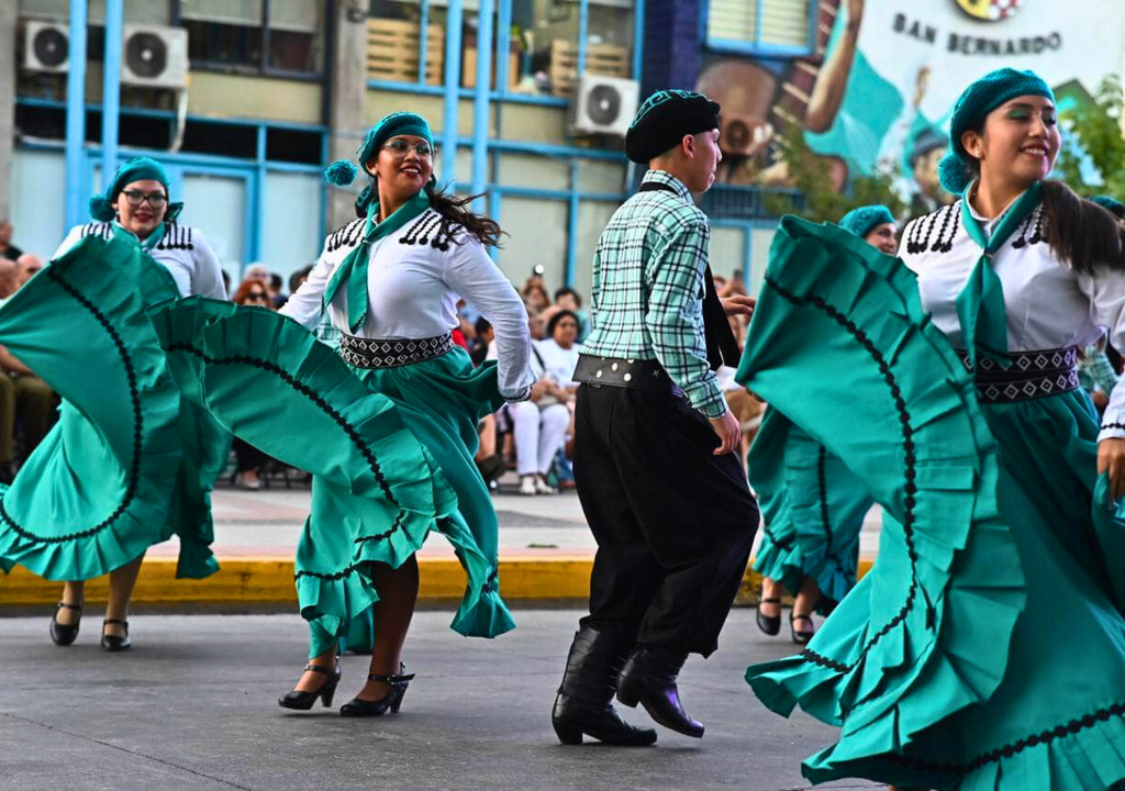 Festival de Folklore de San Bernardo. Festival de Folklore de San Bernardo.