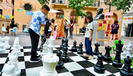 Qu&eacute; hacer en Santiago este fin de semana: los mejores panoramas del 5 al 7 de junio
