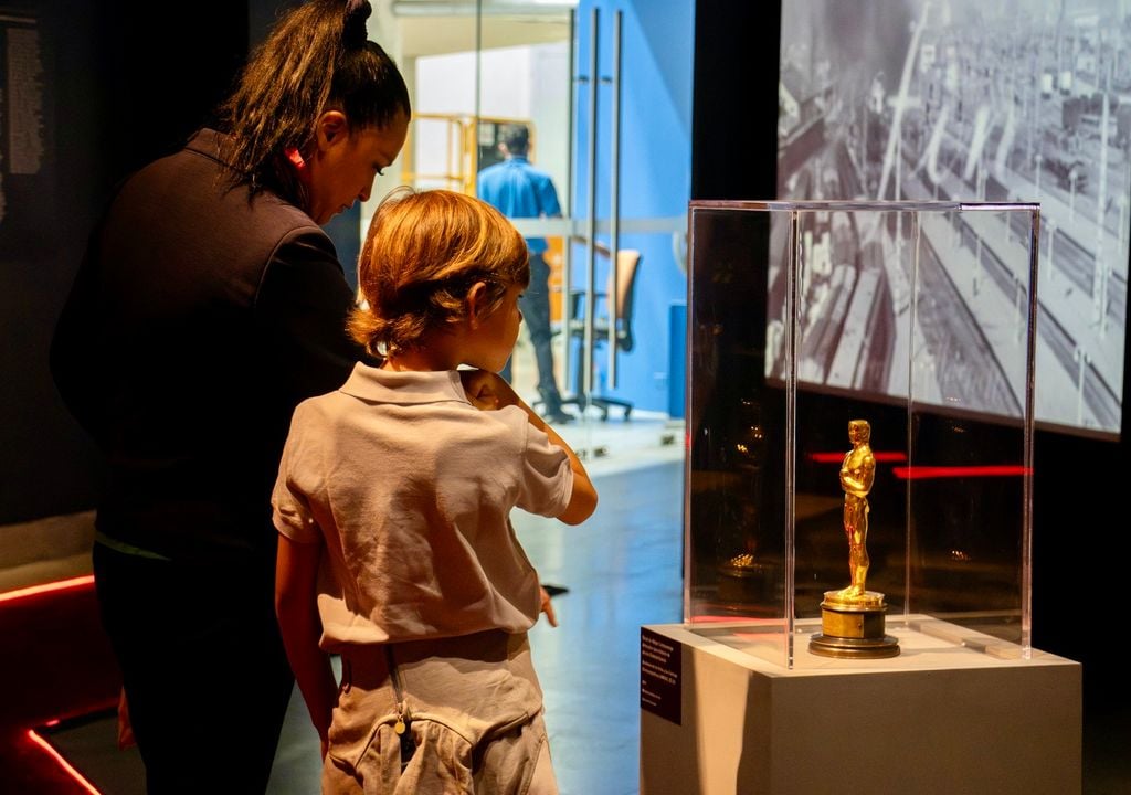 La exposición Cine en Chile: historia(s) en movimiento recorre más de un siglo de historia del cine en el país. Crédito: Servicio Nacional del Patrimonio Cultural.