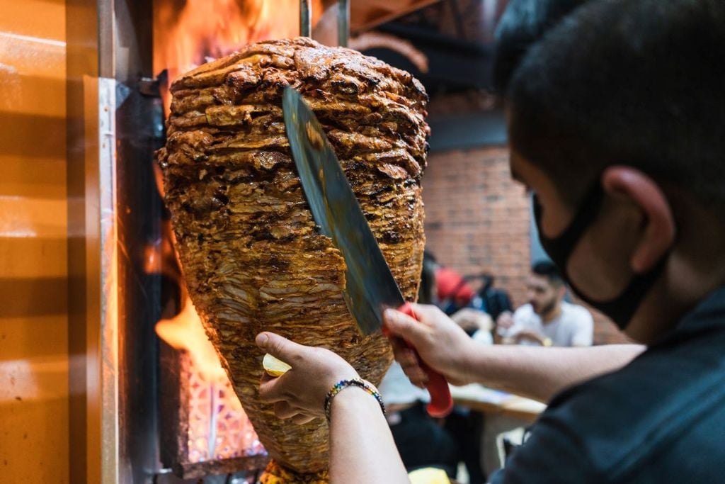 Además de que es un arte su preparación, lo es también la forma de servilos. Además de que es un arte su preparación, lo es también la forma de servilos.