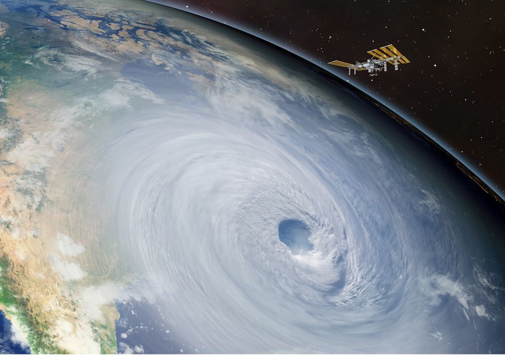 Imagen huracán tomada desde el espacio