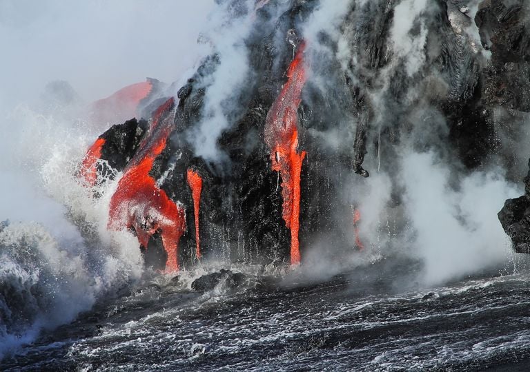 &iquest;Qu&eacute; pasa cuando el magma y el agua se juntan? El Instituto de Geociencias de Espa&ntilde;a emite una &lsquo;&rsquo;alerta de spoiler&rdquo;