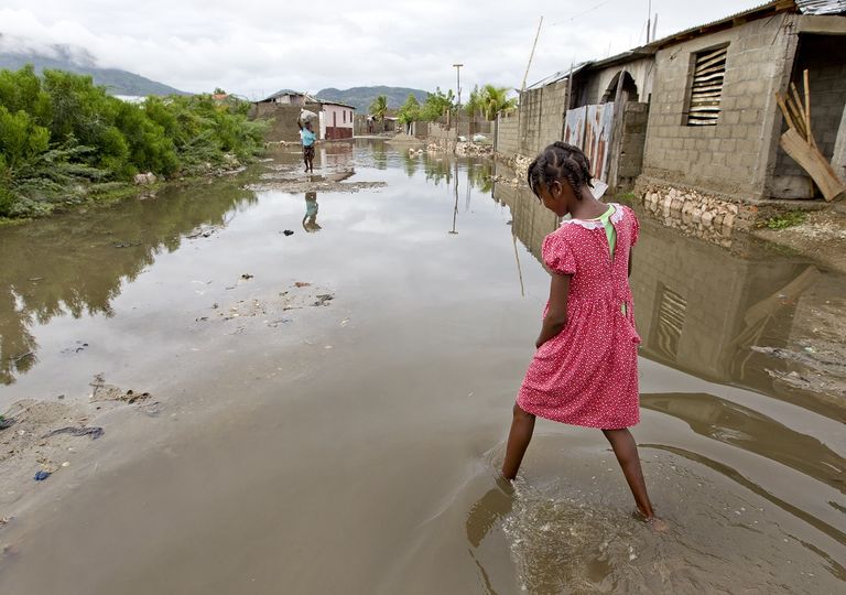 Un país vulnerable no solamente será impactado por desastre, también le será más difícil recuperarse posterior a él. Fotografía: UNDP Un país vulnerable no solamente será impactado por desastre, también le será más difícil recuperarse posterior a él. Fotografía: UNDP