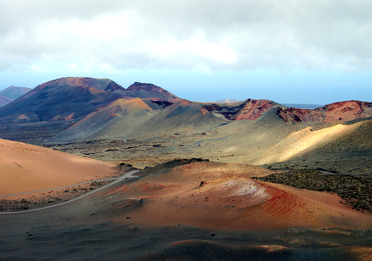 Aunque Timanfaya es el lugar más conocido de Lanzarote, la isla esconde múltiples sorpresas.