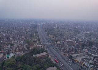 Quel est ce brouillard toxique qui a envahit la deuxième plus grande ville du Pakistan ?