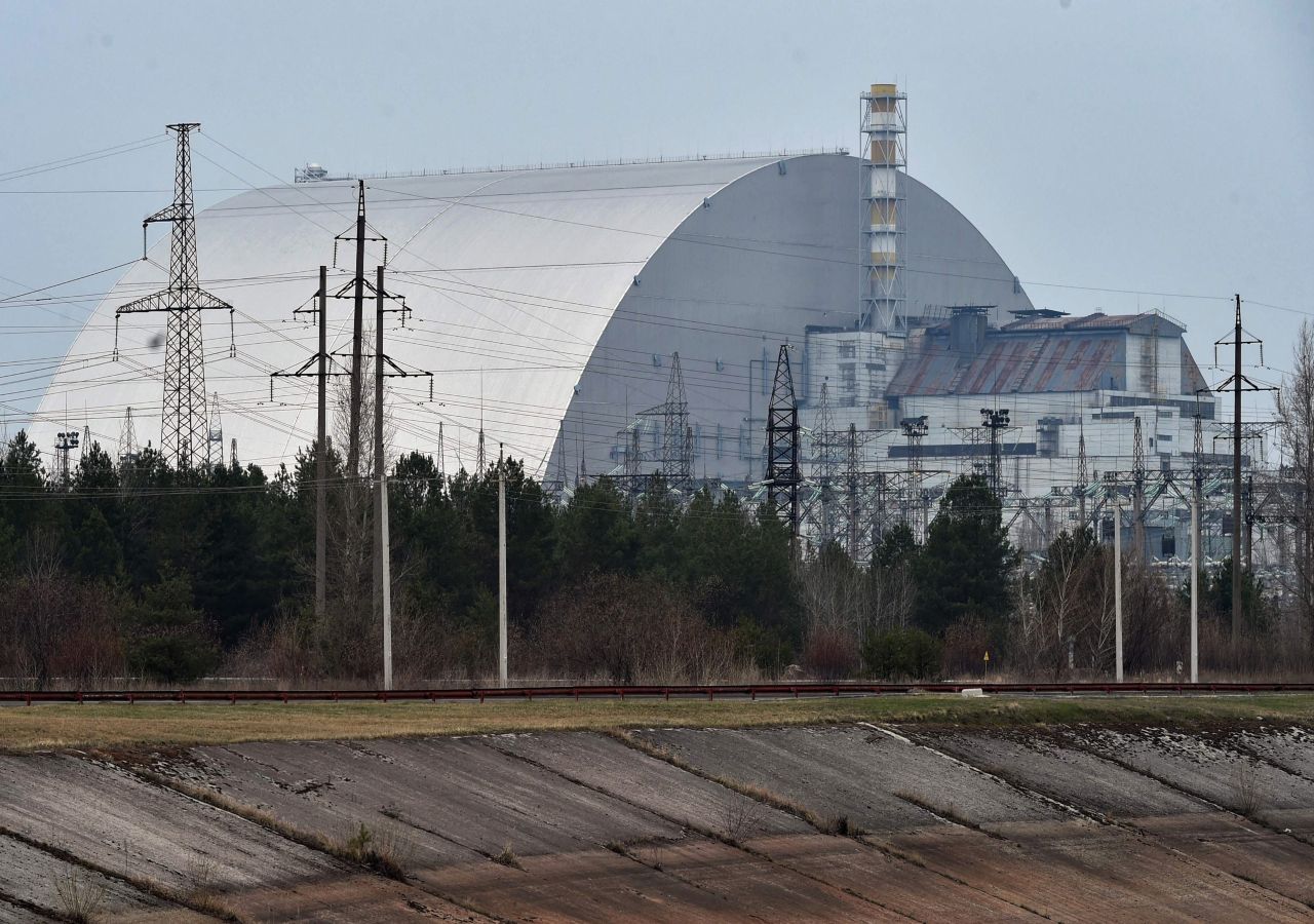 Uno de los primeros blancos en manos rusas fue la central de Chernóbil, al norte de Kiev, la capital de Ucrania.