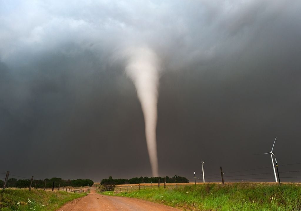 Kosmische Strahlung: neues Instrument zur Erforschung von Tornados, zur Verbesserung von Vorhersagen und Unwetterwarnungen.