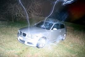 Rayos y coches: qué hacer y no hacer
