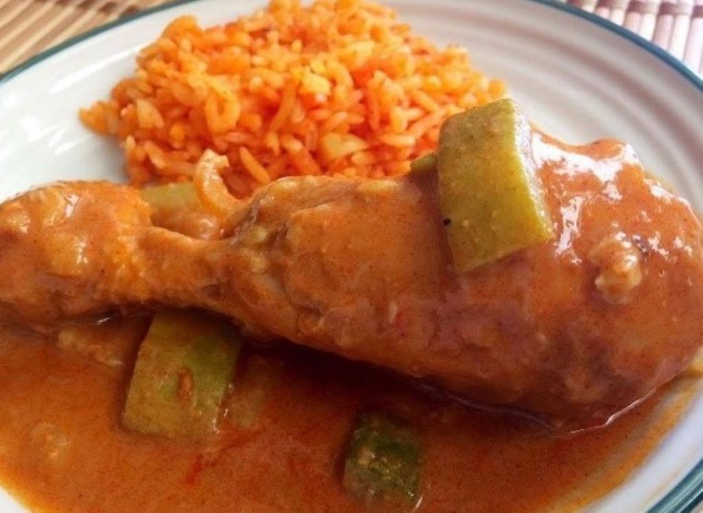 Pollo en pipián con chilacayote. Foto Cortesía El poder del consumidor.
