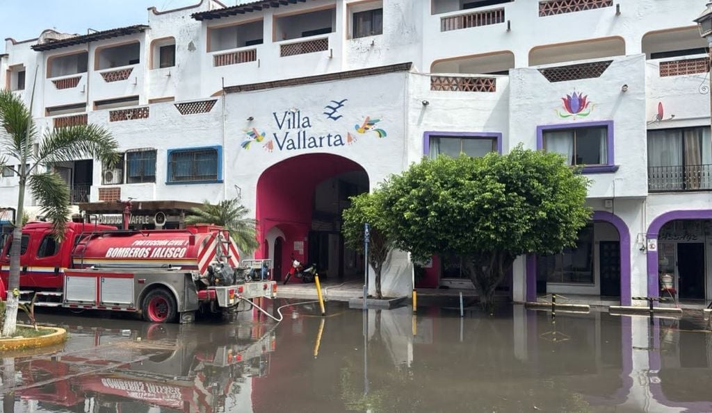 Lluvias benéficas, aunque con efectos urbanos negativos provoca a su paso el huracán Polo. Foto Cortesía PC Jalisco.