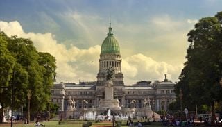 R&eacute;cord de calor en Buenos Aires: cu&aacute;ndo llega el alivio despu&eacute;s de la ma&ntilde;ana m&aacute;s calurosa de abril en m&aacute;s de un siglo