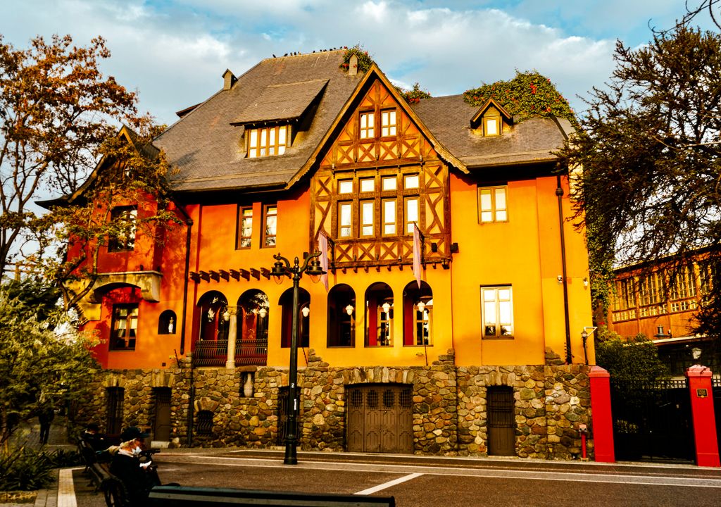 La Chascona, casa de Pablo Neruda en Providencia. La Chascona, casa de Pablo Neruda en Providencia.