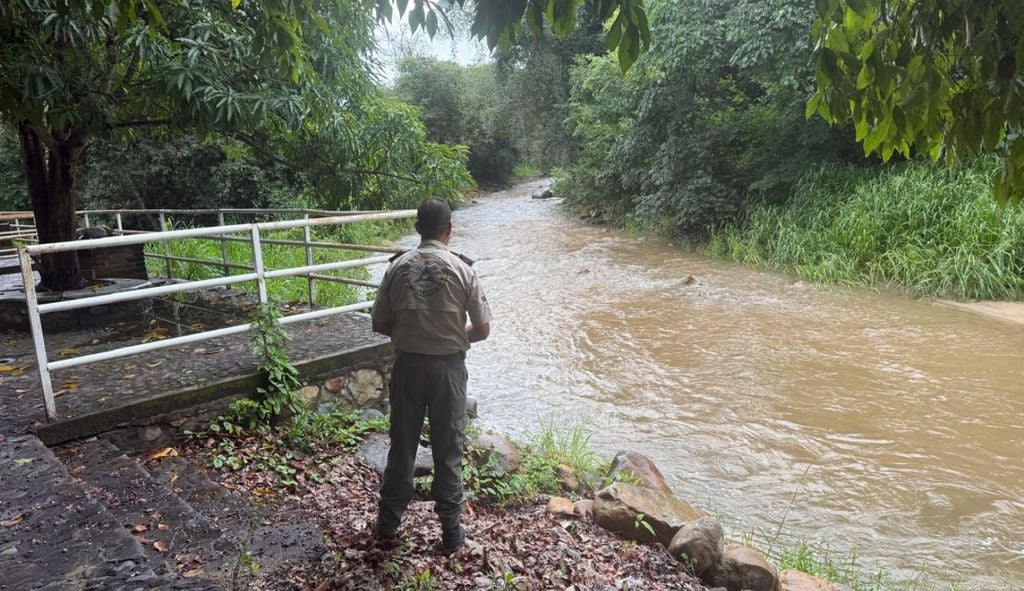 Se mantuvo bajo vigilancia el nivel de los ríos y arroyos. Cortesía. PC Jalisco. Se mantuvo bajo vigilancia el nivel de los ríos y arroyos. Cortesía. PC Jalisco.