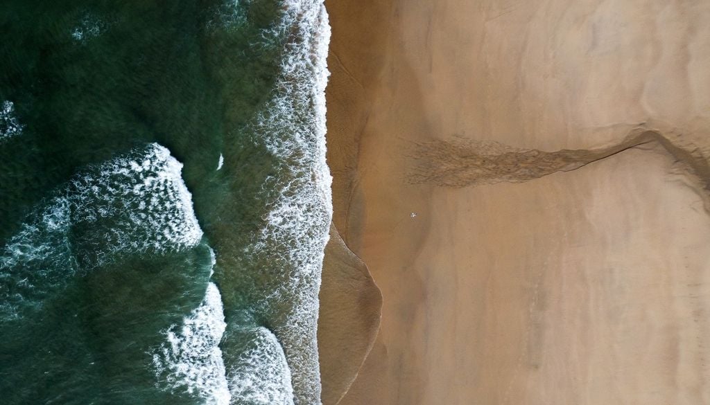 De norte a sul, o mar português é o elemento unificador de uma rede tecnológica focada no desenvolvimento sustentável. Foto: Adobe Stock