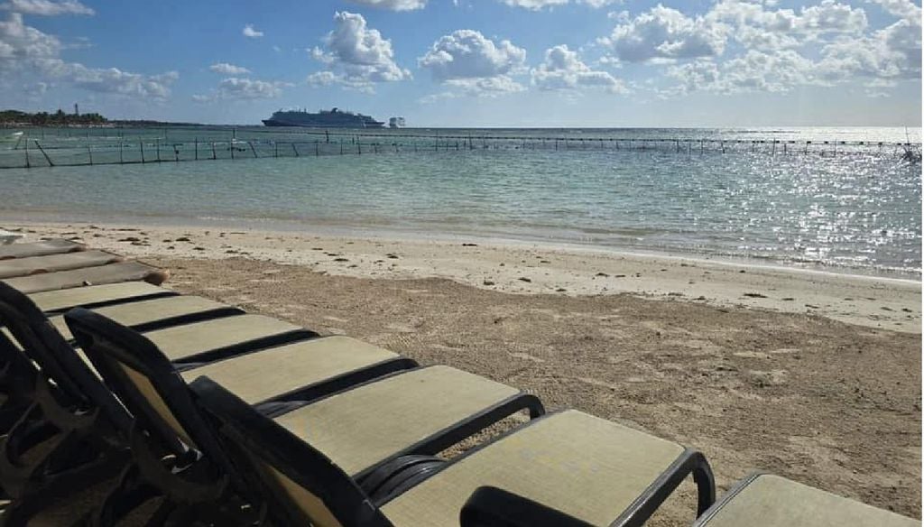 Las increíbles playas de Mahahual invitan a descansar. Imagen Mahahual Quintana Roo.