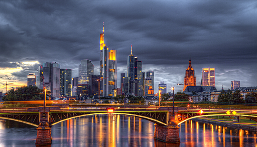 Regen &uuml;ber Frankfurt: Warum dieses Schmuddelwetter f&uuml;r die Frankfurter Buchmesse jetzt ein echter Gl&uuml;cksfall ist