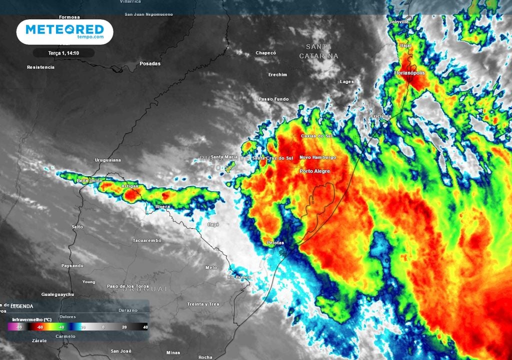 Imagens de infravermelho de satélites.