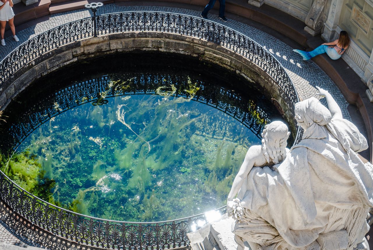 Als Ursprung der schönen blauen Donau gilt dieses unterirdisch gespeiste Becken in Donaueschingen.