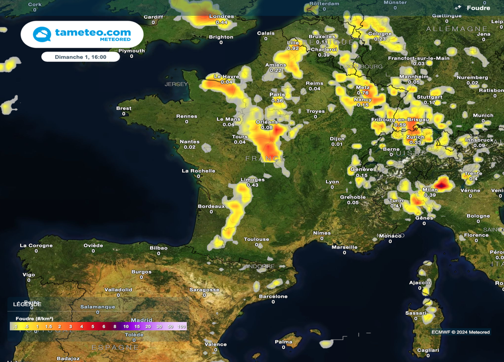 Des orages pourront se développer pour la journée de dimanche. Attention aux intempéries parfois marquées.