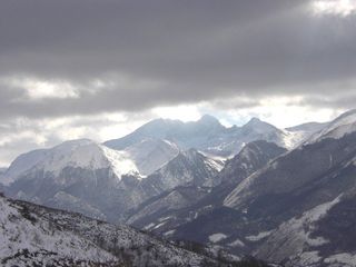 Reportaje fotográfico: Nubes de alturas nevadas en Asturias