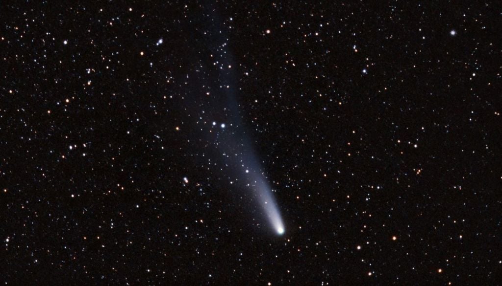 El cometa Halley es uno de los más famosos de la historia debido a su brillo y a que fue el primero en ser predicho mediante mediciones y ecuaciones físicas.
