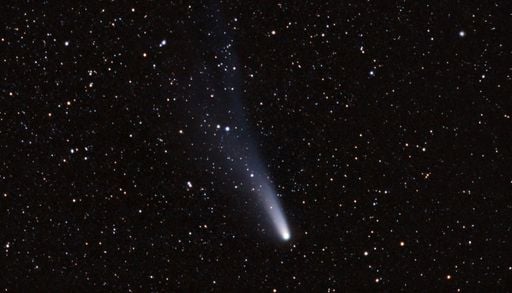 Restos del Cometa Halley en el cielo: c&oacute;mo y cu&aacute;ndo ver las Eta Acu&aacute;ridas este 5 de mayo