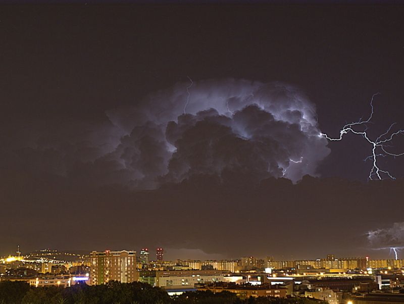 Resultado Concurso Fotográfico Meteored - Octubre 2013 4ª POSICIÓNBolt from the blue Autor: Felipe GF