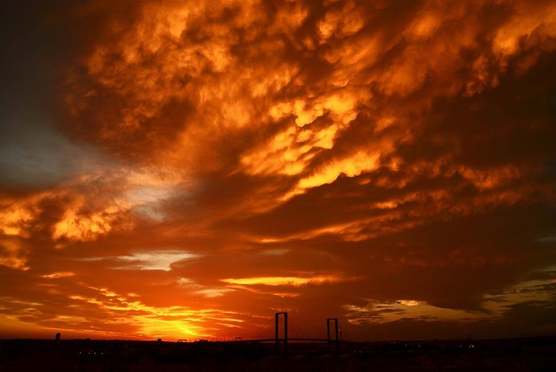 Atardecer encendido     Autor: meteonuba      