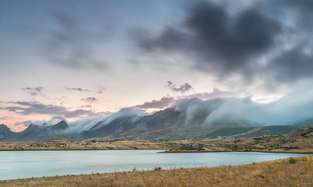6º Puesto: Avanza la niebla de Agustín Ferreiro Abelairas.