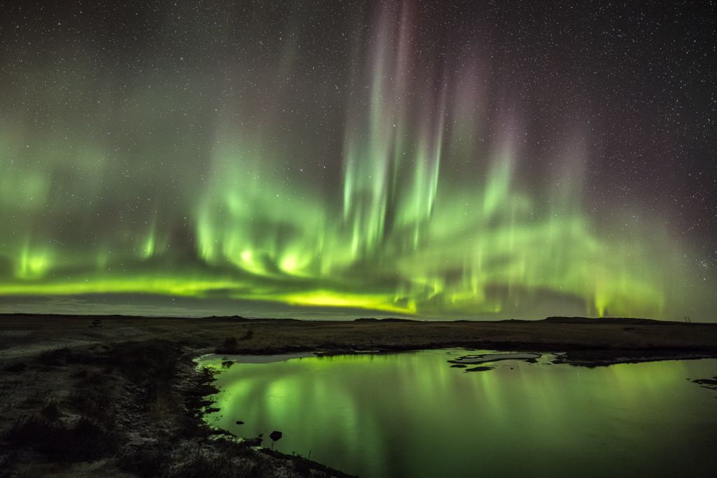 Cuarto Puesto: Aurora Boreal CUARTO PUESTO: "Aurora Boreal", de Agustín Ferreiro Abelairas Islandia 2-11-18