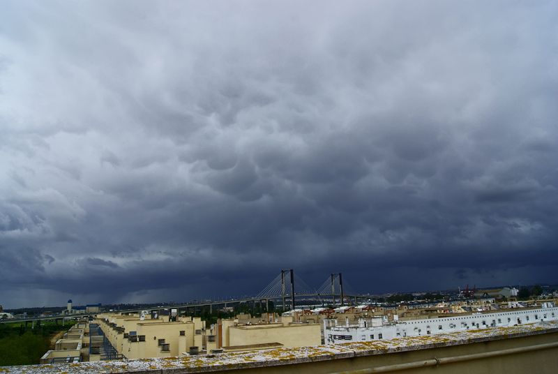 5ª Posición (A): Ennegrecido de Luis Márquez Nogales, meteonuba