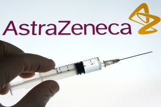 Retiran del mercado la vacuna contra Covid-19 de AstraZeneca por baja demanda, afirma laboratorio