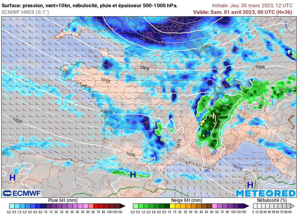 Un flux de Nord-Ouest sera présent samedi. Des pluies sous forme d'averses sont annoncées en plaine, neige entre Jura, Alpes et Pyrénées. Un flux de Nord-Ouest sera présent samedi. Des pluies sous forme d'averses sont annoncées en plaine, neige entre Jura, Alpes et Pyrénées.