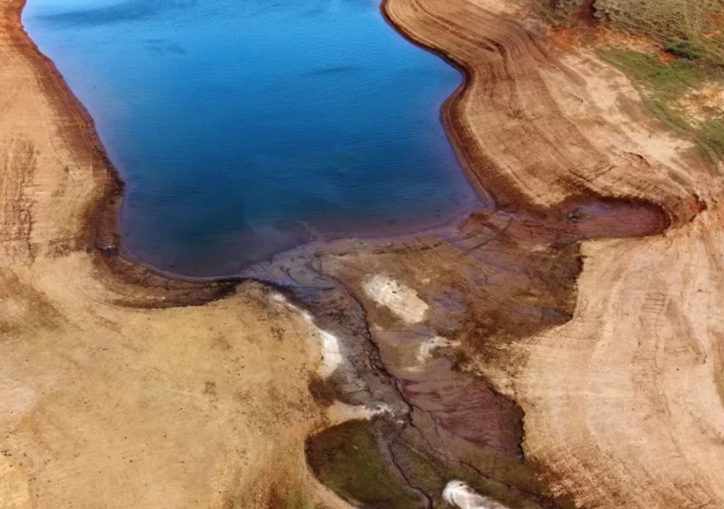 Imagem aérea da represa Jaguari, parte do Sistema Cantareira. Créditos: Reprodução/Luis Moura/Estadão. Imagem aérea da represa Jaguari, parte do Sistema Cantareira. Créditos: Reprodução/Luis Moura/Estadão.