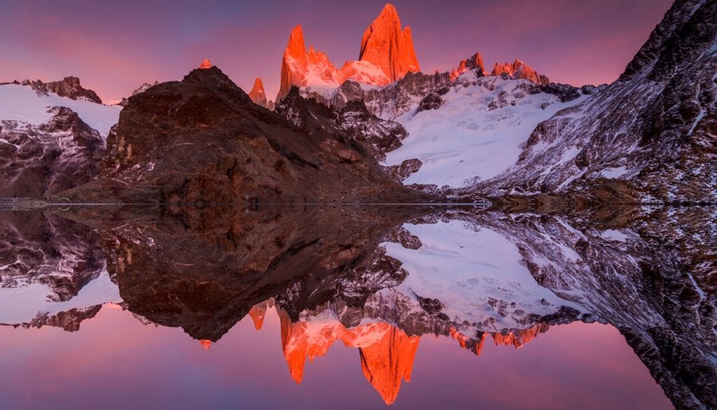 Laguna de Los Tres, Argentina Revelamos los 10 senderos más increíbles del mundo que todo viajero debe ver una vez en la vida: uno queda en Argentina. Foto: Laguna de Los Tres, Argentina