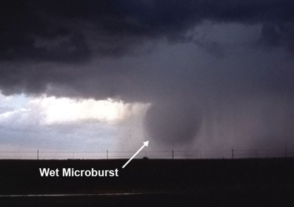 Downburst en el sur de España, Meteored, Chile Downburst en el sur de España, Meteored, Chile