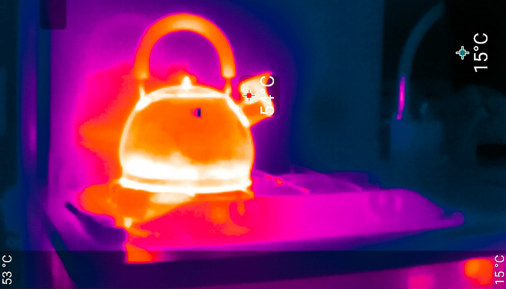 termico; calor; ciencia; camara Las diferencias de temperatura permiten a las cámaras térmicas distinguir objetos incluso en completa oscuridad o entre humo denso.