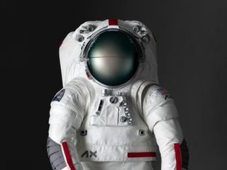 Space revolution! Prada and Axiom Space create the suit of the future to conquer the Moon