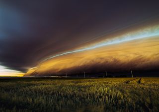 Riesgo alto por Zonda intenso y tormentas severas