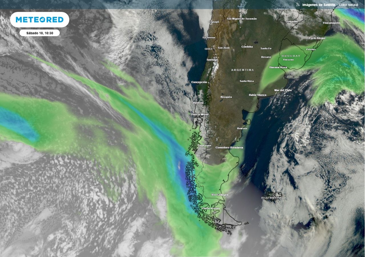Un río atmosférico de categoría moderado está sobre la Patagonia, alimentando con vapor extra a un sistema frontal que deja precipitaciones sobre la zona.